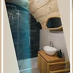 Stone Dream - In Pietra Con Vasca Freestanding アパート